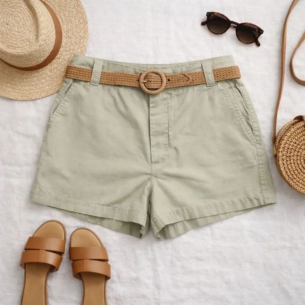 Club Monaco Sage Khaki Cotton Cargo Shorts Womens 8 Tailored Casual Minimalist